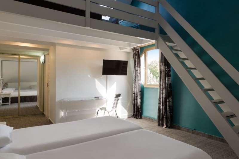 Hotel Le Cardinal Rueil Centre Стая снимка
